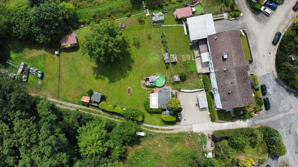 Drohnenaufnahme - Mehrfamilienhaus in 64686 Lautertal mit 282m² kaufen