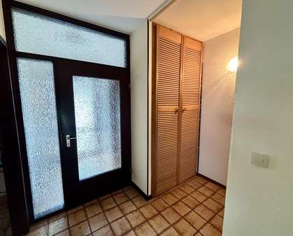 Diele EG - Doppelhaushälfte in 64625 Bensheim mit 158m² kaufen
