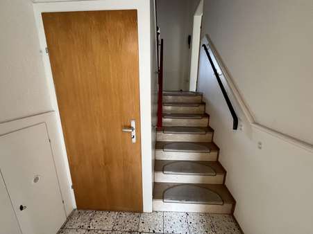Eingangsbereich Eingangsbereich - Doppelhaushälfte in 64673 Zwingenberg mit 126m² kaufen