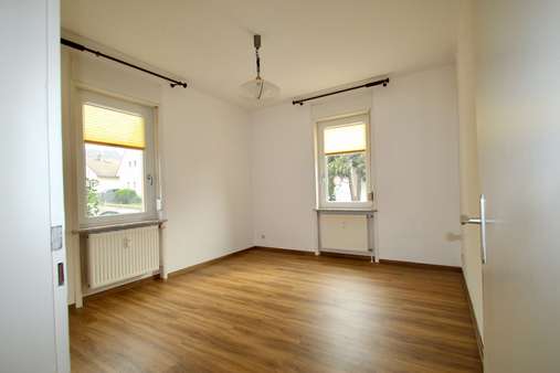 Zimmer 2 - Erdgeschosswohnung in 60388 Frankfurt mit 63m² kaufen