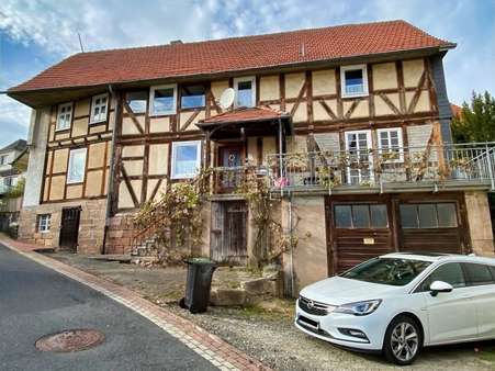 Hausansicht - Einfamilienhaus in 34323 Malsfeld mit 205m² als Kapitalanlage kaufen