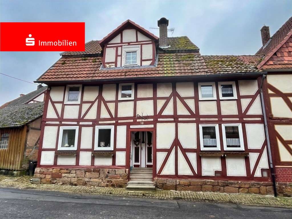Hausansicht - Einfamilienhaus in 34286 Spangenberg mit 137m² kaufen