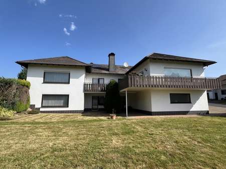 Rückansicht - Bungalow in 34286 Spangenberg mit 255m² kaufen