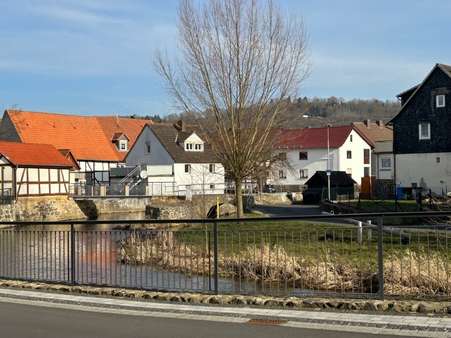 Blick zur Efze - Doppelhaushälfte in 34576 Homberg mit 120m² kaufen