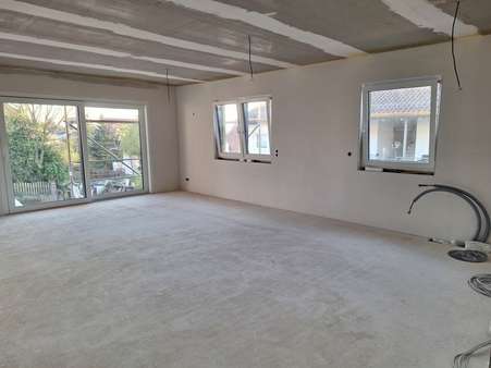 Wohn- und Esszimmer m. integrierter Küche - Etagenwohnung in 34621 Frielendorf mit 73m² kaufen