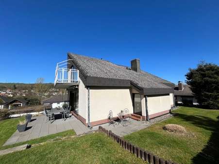 Rückansicht - Einfamilienhaus in 34212 Melsungen mit 181m² kaufen