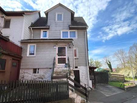 Hausansicht - Doppelhaushälfte in 34587 Felsberg mit 67m² kaufen