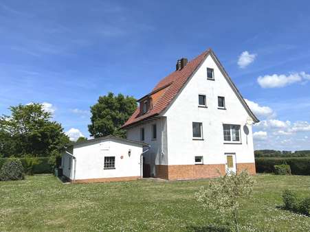 Rückansicht - Einfamilienhaus in 34582 Borken mit 104m² kaufen