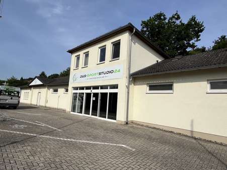 Eingangsbereich Eingangsbereich - Ladenlokal in 34212 Melsungen mit 479m² mieten