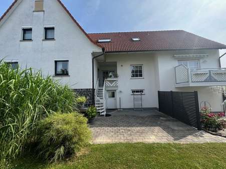 Balkon mit Abgang und Terrasse altes Haus Balkon mit Abgang und Terrasse altes Haus - Zweifamilienhaus in 34576 Homberg mit 260m² kaufen
