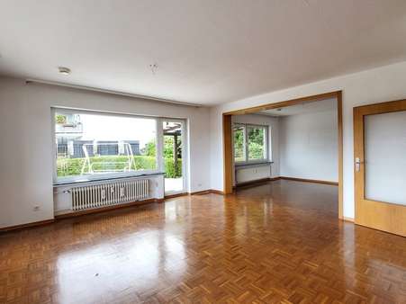 Wohn- Esszimmer OG Wohn- Esszimmer OG - Zweifamilienhaus in 34212 Melsungen mit 215m² kaufen