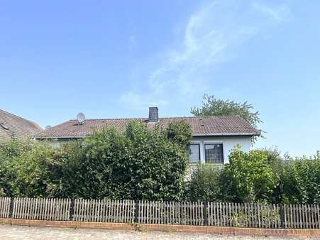 Ansicht - Bungalow in 34590 Wabern mit 97m² kaufen