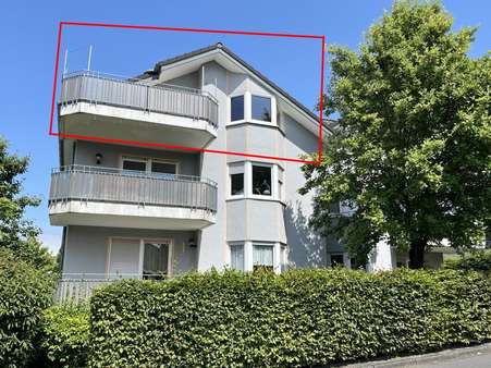 Rückansicht - Dachgeschosswohnung in 34212 Melsungen mit 74m² kaufen