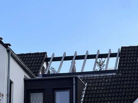 Dachterrasse / Dachausschnitt - Dachgeschosswohnung in 51067 Köln mit 42m² kaufen
