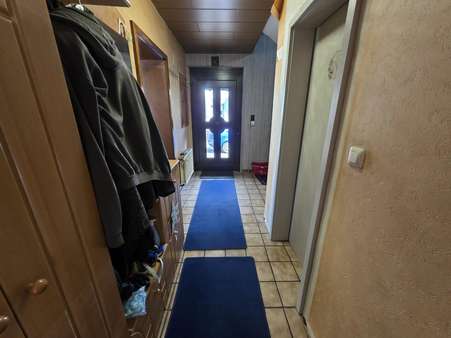 Flur Flur - Einfamilienhaus in 50181 Bedburg mit 132m² kaufen