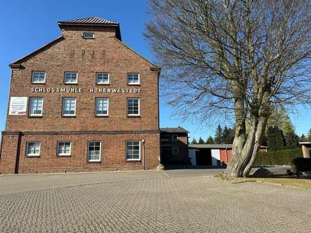 Halle in 24594 Hohenwestedt mit 510m² mieten