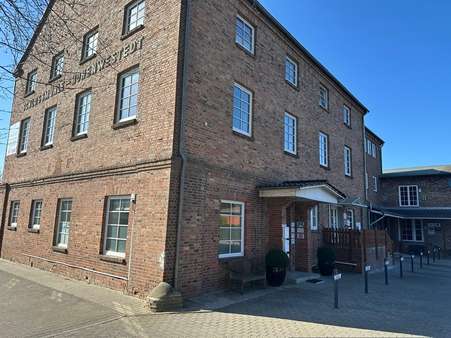 Halle in 24594 Hohenwestedt mit 510m² mieten
