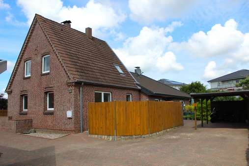 Vorderhaus - Zweifamilienhaus in 24782 Büdelsdorf mit 183m² kaufen
