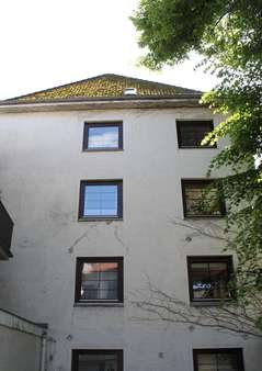 Hausansicht - Etagenwohnung in 25524 Itzehoe mit 72m² kaufen