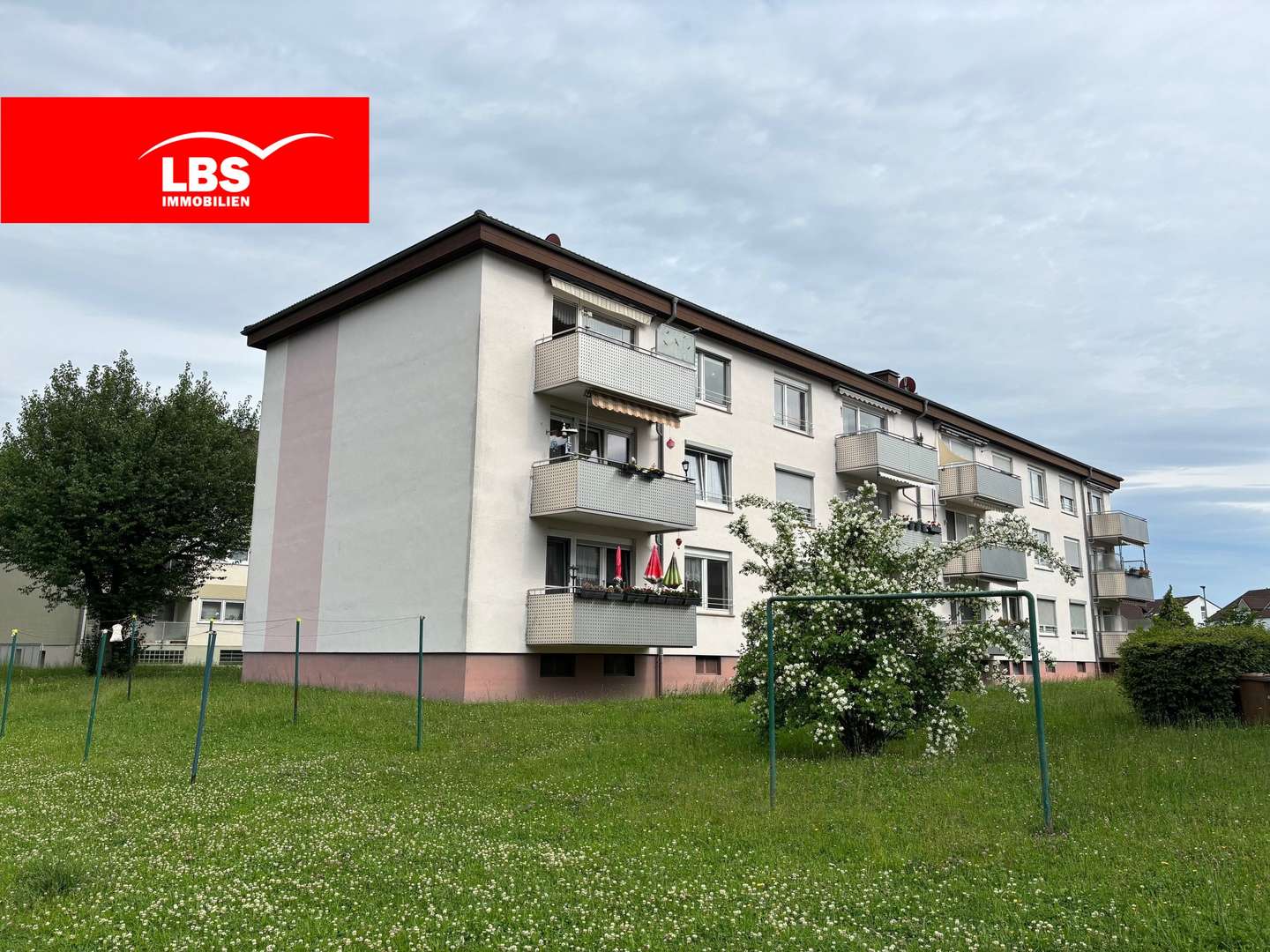 Seitenansicht Seitenansicht - Etagenwohnung in 63538 Großkrotzenburg mit 73m² kaufen