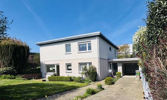 Aussenansicht - Bungalow in 63454 Hanau mit 130m² kaufen