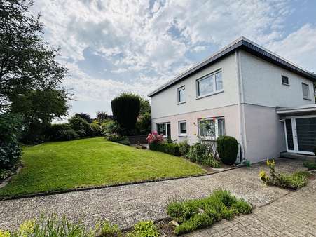 Aussenansicht Aussenansicht - Bungalow in 63454 Hanau mit 130m² kaufen