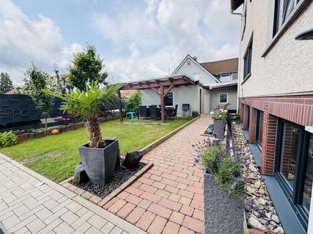 Aussenansicht Aussenansicht - Mehrfamilienhaus in 63505 Langenselbold mit 250m² kaufen