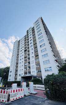 Ansicht Ansicht - Etagenwohnung in 63477 Maintal mit 75m² kaufen