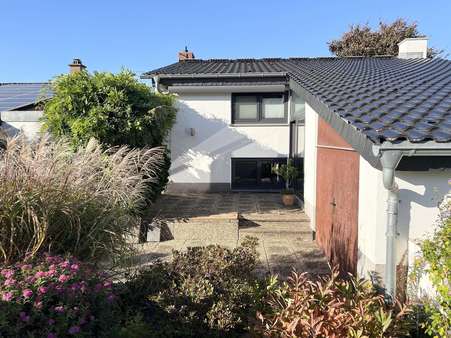 Aussenansicht Aussenansicht - Einfamilienhaus in 63128 Dietzenbach mit 140m² kaufen