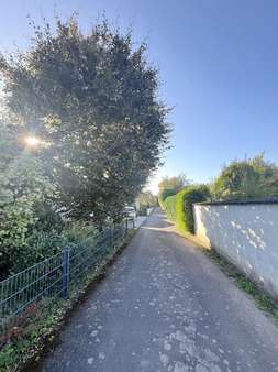 Straße zum Haus Straße zum Haus - Einfamilienhaus in 63128 Dietzenbach mit 140m² kaufen