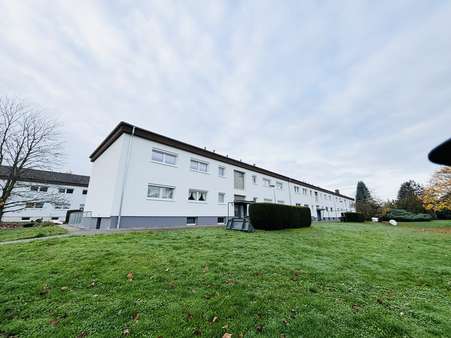 Aussenansicht Aussenansicht - Erdgeschosswohnung in 63538 Großkrotzenburg mit 78m² kaufen