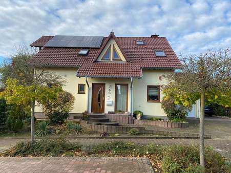 Vorderansicht - Einfamilienhaus in 67294 Orbis mit 239m² kaufen