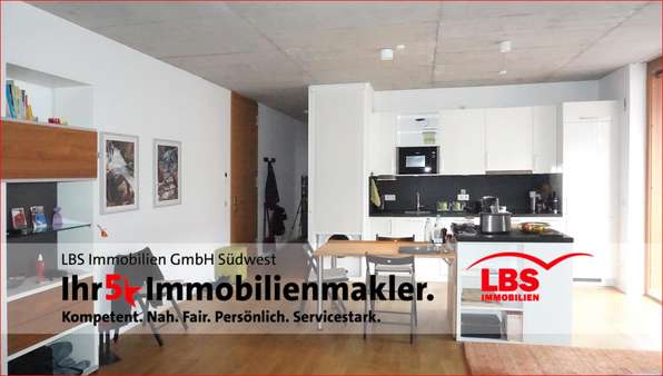 Wohnzimmer - Etagenwohnung in 68159 Mannheim mit 79m² kaufen