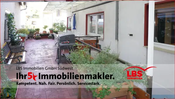 LINDENBERG - Einfamilienhaus - Die Schönheit, den Charme und das Potential erkennen Sie im Inneren!