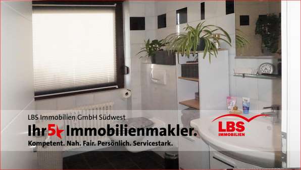 Badezimmer Badezimmer - Etagenwohnung in 76863 Herxheim mit 78m² kaufen