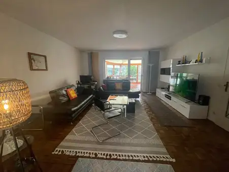 MFH in exkl. Lage Trier-Ost mit 3 WE und großem Garten