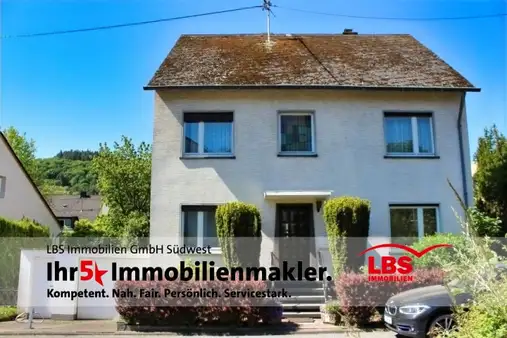 Investoren u. Kapitalanleger: 2-Fam. Haus mit großem Erweiterungspotential u. gr. Grundstück