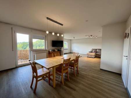 Ess- und Wohnbereich Ess- und Wohnbereich - Einfamilienhaus in 54308 Langsur mit 159m² kaufen