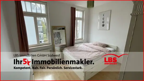 *** Denkmalgeschützte 2-ZKB-Wohnung  im stilvollen Altbau ***