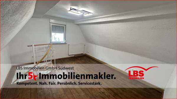 Schlafzimmer Schlafzimmer - Einfamilienhaus in 67063 Ludwigshafen mit 60m² kaufen