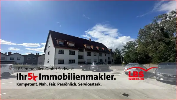 Komfortable 3-ZKB-Wohnung mit schöner Dachterrasse in zentraler Lage

