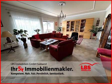 Wohnzimmer - Bungalow in 67280 Ebertsheim mit 149m² kaufen