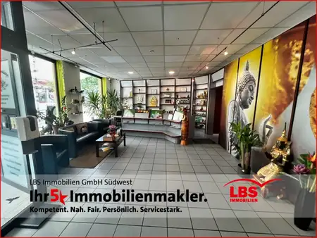 Ein-/Zweifamilienhaus mit Gewerbe in zentraler Lage