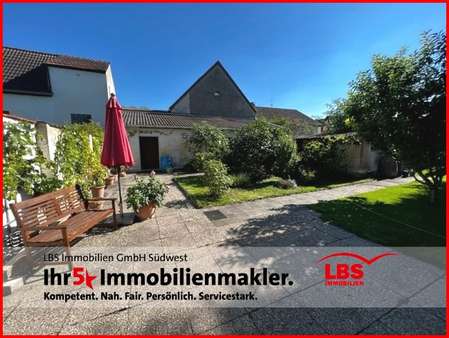 Garten - Mehrfamilienhaus in 67227 Frankenthal mit 109m² kaufen