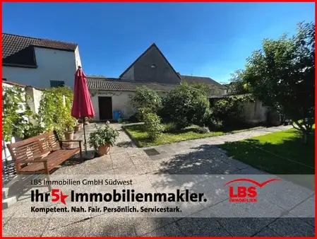 Wohn-und Geschäftshaus mit 430 m² Nutz-/Gewerbefläche