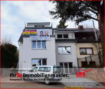Hausansicht - Etagenwohnung in 67487 Maikammer mit 115m² mieten