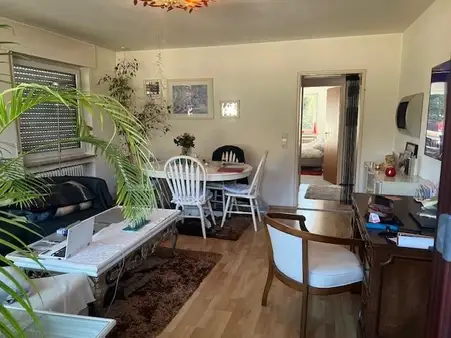 2-Zimmer-Küche-Bad, Balkon, Tiefgarage in bester Wohnlage