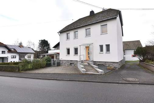 Wohnhaus - Einfamilienhaus in 56271 Roßbach mit 180m² kaufen