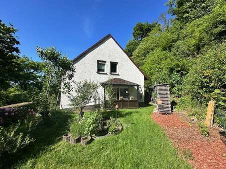 Nord-Ost Garten - Zweifamilienhaus in 56567 Neuwied mit 126m² als Kapitalanlage kaufen