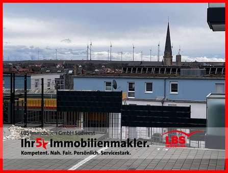 Blick Richtung Innenstadt - Erdgeschosswohnung in 55232 Alzey mit 62m² kaufen
